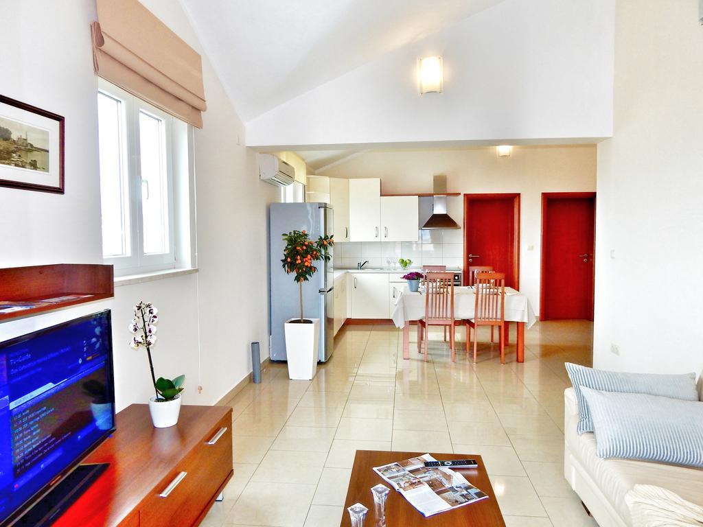 Apartments Kovacic Malinska Εξωτερικό φωτογραφία
