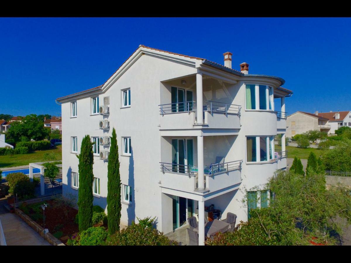 Apartments Kovacic Malinska Εξωτερικό φωτογραφία